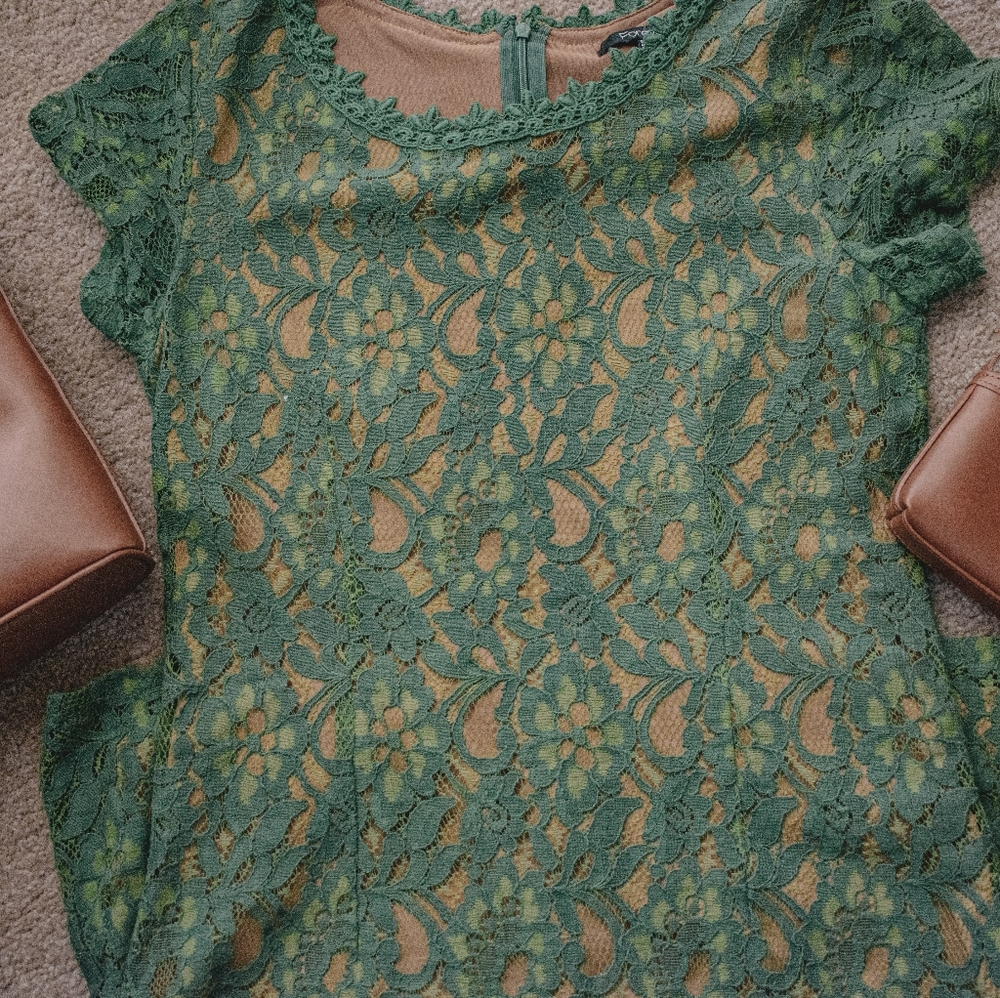 Forever 21 Green lace dress
